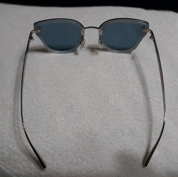 Michael Kors Sunglasses - Picture 3 of 8